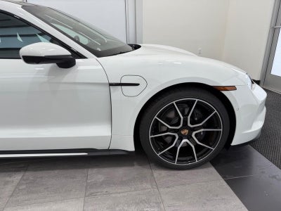 2025 Porsche Taycan 4