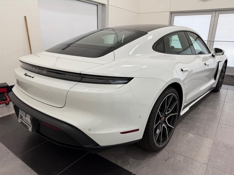 2025 Porsche Taycan 4