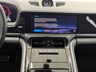 2026 Porsche Panamera 4