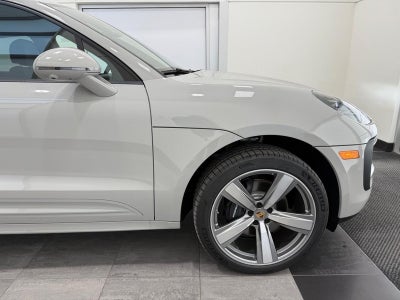 2026 Porsche Macan Base