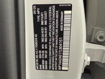 2026 Porsche Macan Base