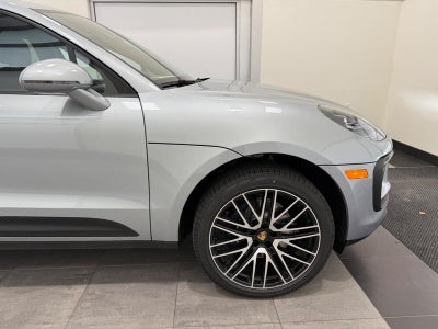 2026 Porsche Macan Base