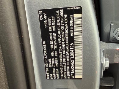 2026 Porsche Macan Base