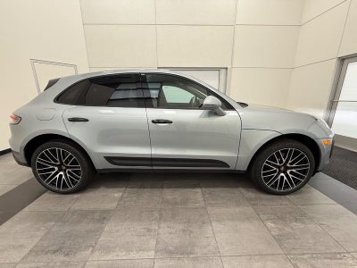 2026 Porsche Macan Base
