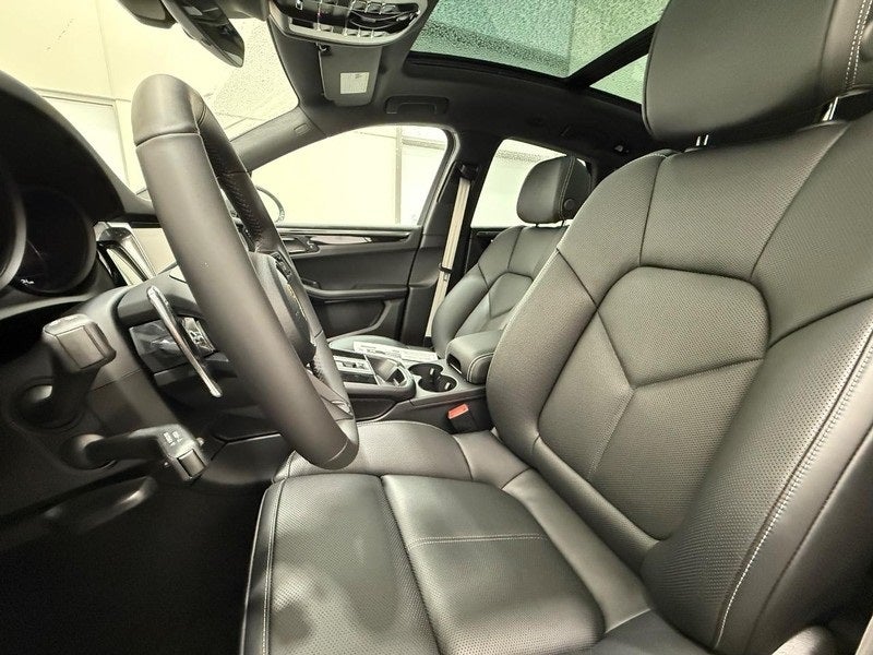 2026 Porsche Macan T