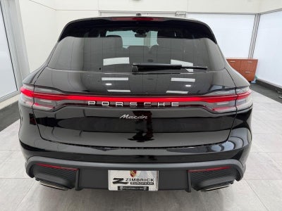 2026 Porsche Macan Base