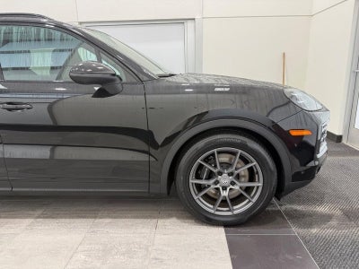 2024 Porsche Cayenne Base