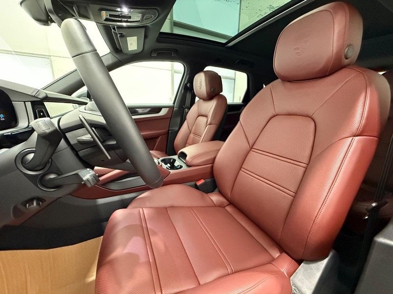 2026 Porsche Cayenne Base