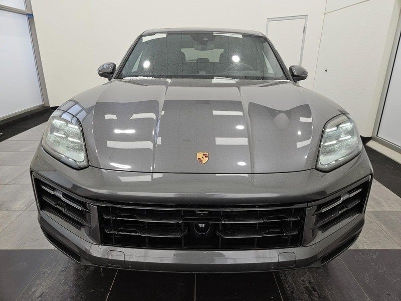 2025 Porsche Cayenne Base