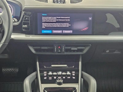 2025 Porsche Cayenne Base