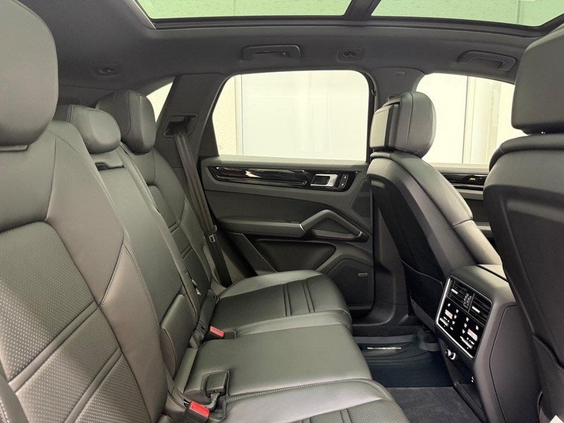2023 Porsche Cayenne S