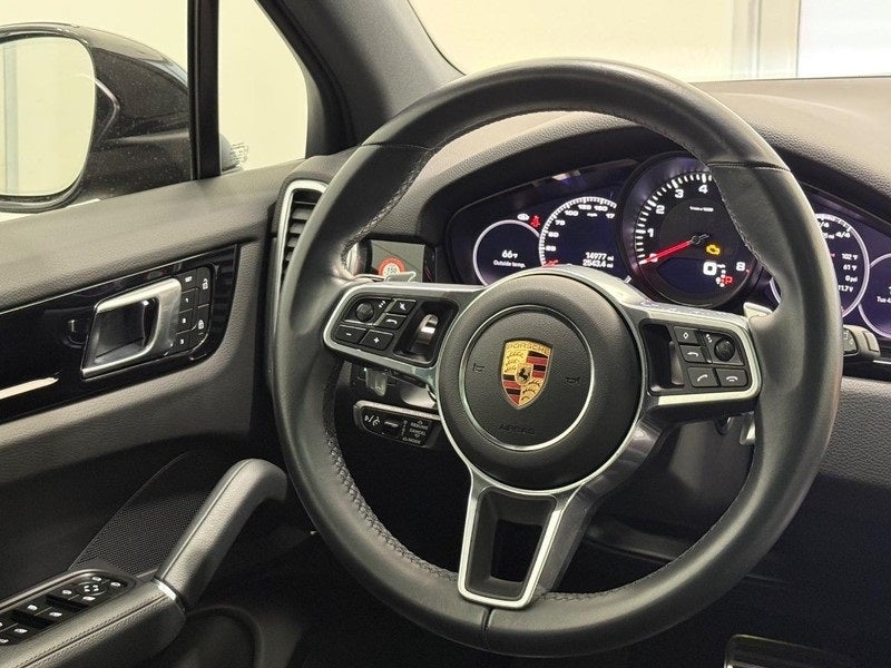 2023 Porsche Cayenne S
