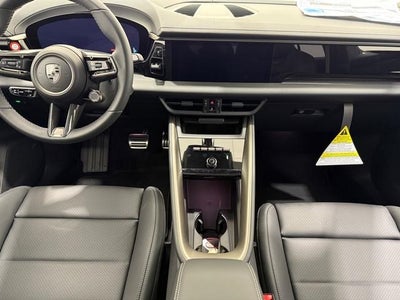 2025 Porsche Macan Electric Turbo