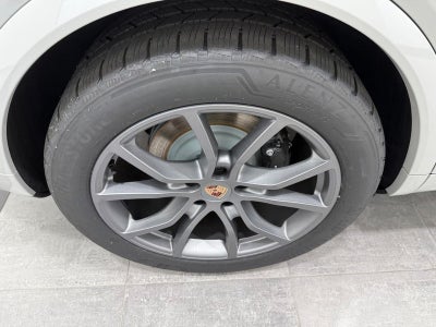 2025 Porsche Cayenne E-Hybrid Base