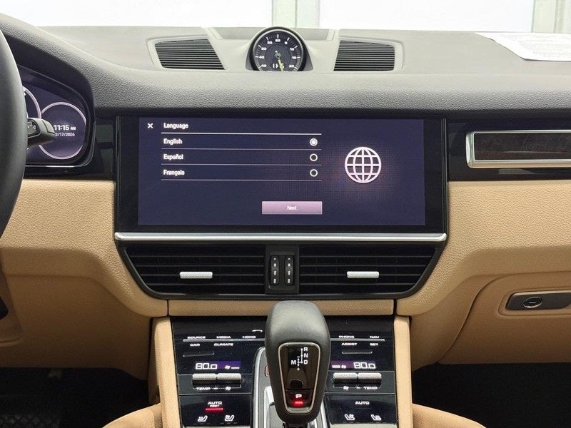 2022 Porsche Cayenne E-Hybrid Base