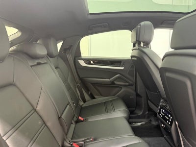 2024 Porsche Cayenne Coupe Base