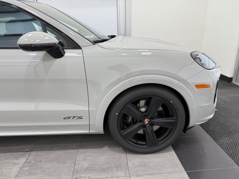 2026 Porsche Cayenne Coupe GTS